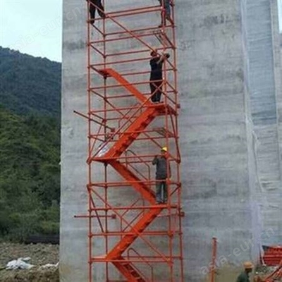 筑牢高空作業(yè)生命線 全面解析施工安全爬梯的關鍵應用與選擇